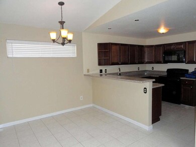 16-Dining Area