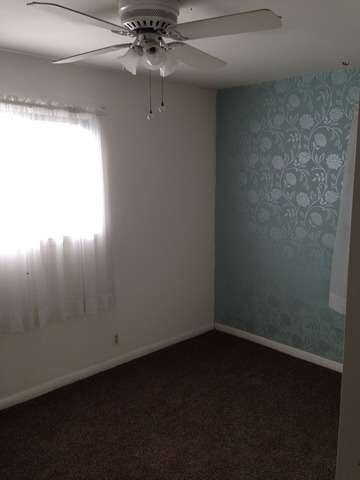 62 Sparrow Rd, Carpentersville, IL 60110 - photo 7