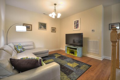 4157 Cambridge Cove Rd-large-005-2-DSC 3