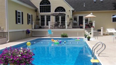 98 Wheelock Rd unit 98, Sutton, MA 01590 - photo 5