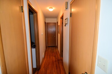 1254 Fahlander Dr N, Columbus, OH 43229 - photo 2