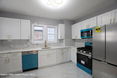 84 Prospect St, Kingston, NY 12401 - photo 3