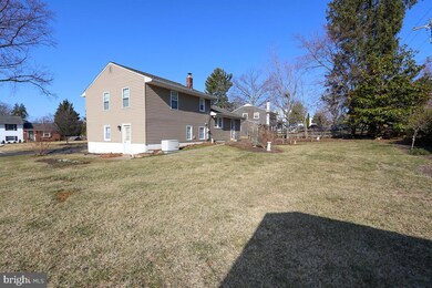 135 Harding Rd, Southampton, PA 18966 - photo 6