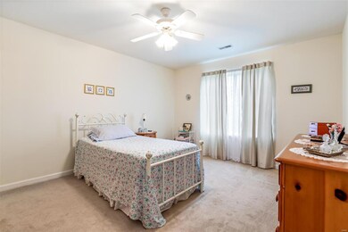 1823 Oak Knoll Dr, Farmington, MO 63640 - photo 6