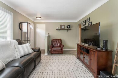 7-web-or-mls-1447 Louise St SE Grand Rap