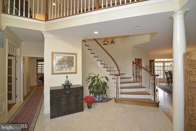 8061 Crooked Oaks Ct, Gainesville, VA 20155 - photo 3