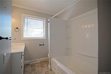 414 Jane Sowers Rd, Statesville, NC 28625 - photo 7