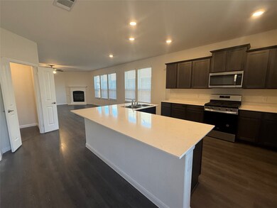 3947 Oak Creek Cir, Denison, TX 75020 - photo 6