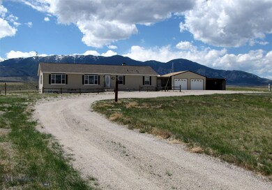 27 Roberts Trail E, Belfry, MT 59008 - photo 4