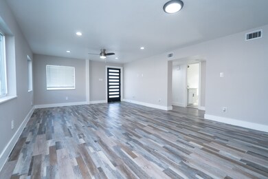 4105 Lumber Ln, Houston, TX 77016 - photo 3