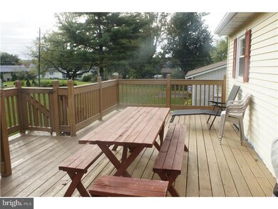 103 Maple Dr, Morgantown, PA 19543 - photo 2