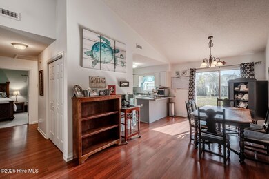 20-web-or-mls-5617 West Chop Way-120