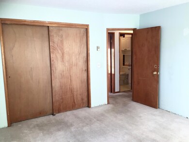 Top unit bedroom