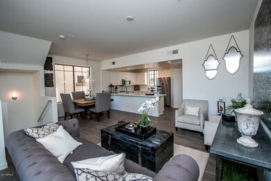 Living & Kitchen