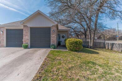 1002 Story Book Ln, Weatherford, TX 76086 - photo 2