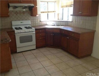 Front Unit - Kitchen
