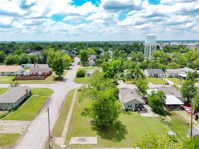 202 W Rosa St, Shawnee, OK 74804 - photo 6