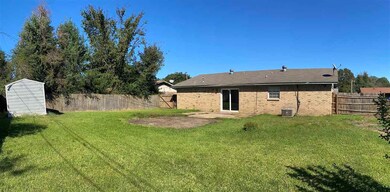 2010 Ashley, Texarkana, TX 75501 - photo 2