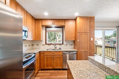 13005 Fowler Cir, Omaha, NE 68164 - photo 5