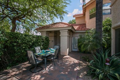 8963 E Gail Rd (4 of 30)
