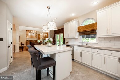 1152 Wendler Cir, Pottstown, PA 19465 - photo 6