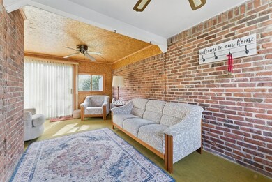 118 Janet St, West Springfield, MA 01089 - photo 5