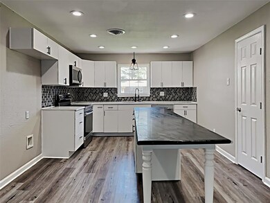 2215 N Alexander St, Sherman, TX 75092 - photo 5