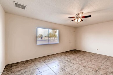 7625 W Sheila Lane Phoenix AZ-large-005-
