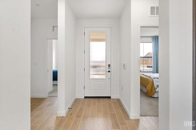 7312 Peach Grove Ln, Bakersfield, CA 93313 - photo 4