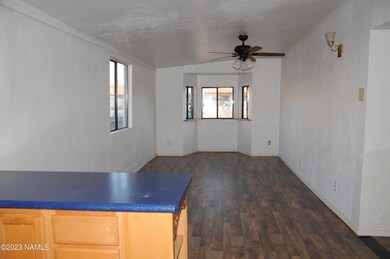 916 W Gilmore St, Winslow, AZ 86047 - photo 7