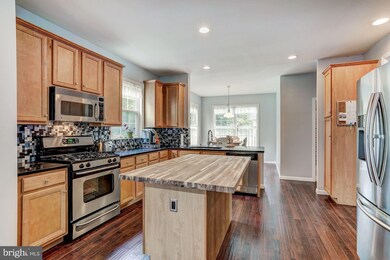 17613 Overlook Rd, Dumfries, VA 22026 - photo 6