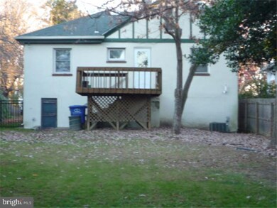 52 E Park Ave, Maple Shade, NJ 08052 - photo 2