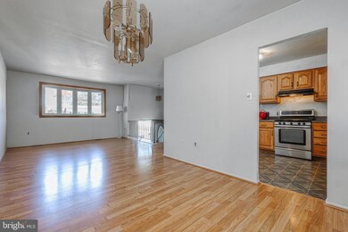 102 Hobart Dr, Clementon, NJ 08021 - photo 4