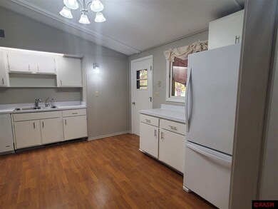 1618 Southridge Rd, New Ulm, MN 56073 - photo 5