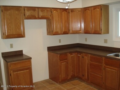 1448 Saint Ann St unit 17, Scranton, PA 18504 - photo 4