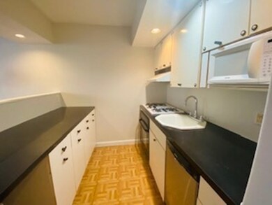 150 Beaconsfield Rd unit 1, Brookline, MA 02445 - photo 6