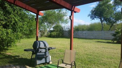 1413 Wildwood Dr, Weslaco, TX 78596 - photo 6