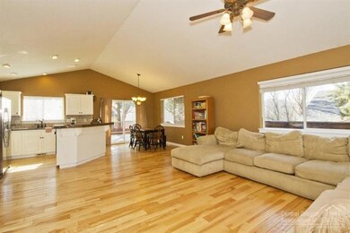 20725 Russell Dr, Bend, OR 97701 - photo 5