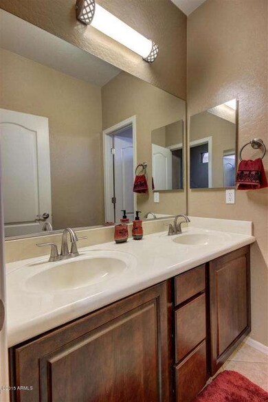 1667 E Azalea Dr, Gilbert, AZ 85298 - photo 6