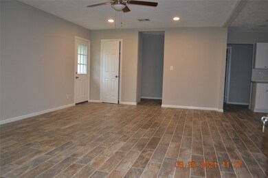 1008 Frances Dr, Rosenberg, TX 77471 - photo 2