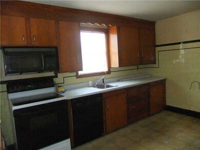 117 Fairview St, Providence, RI 02908 - photo 3