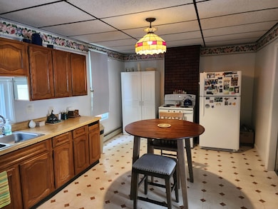 89 Oak St, Lewiston, ME 04240 - photo 7