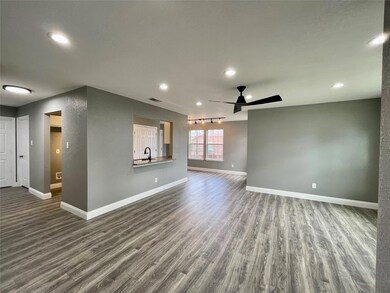 441 NE 5th St, Grand Prairie, TX 75050 - photo 7