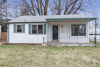 4018 40th St, Des Moines, IA 50310 - photo 2