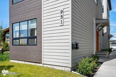 04-Exterior_SLS_-9090