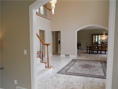 Entry/Foyer.