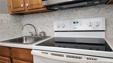 55 SW 12th St unit 3, Dania, FL 33004 - photo 5