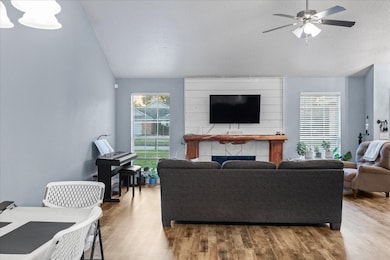 22618 Powell House Ln, Katy, TX 77449 - photo 7