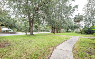 420 E Main St-5