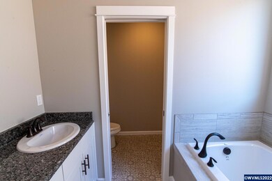 1233 S 10th St, Independence, OR 97351 - photo 7